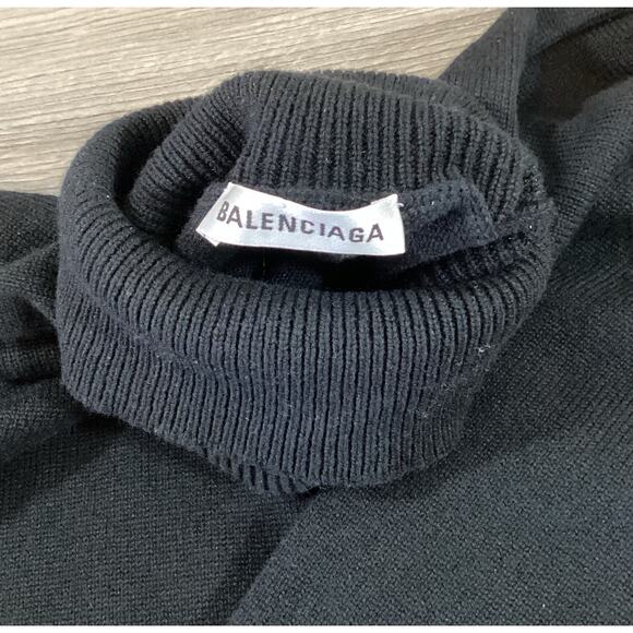 Balenciaga Turtleneck Sweater Size 40 100% Cashmere Italy Luxury Designer Black - Picture 7 of 16